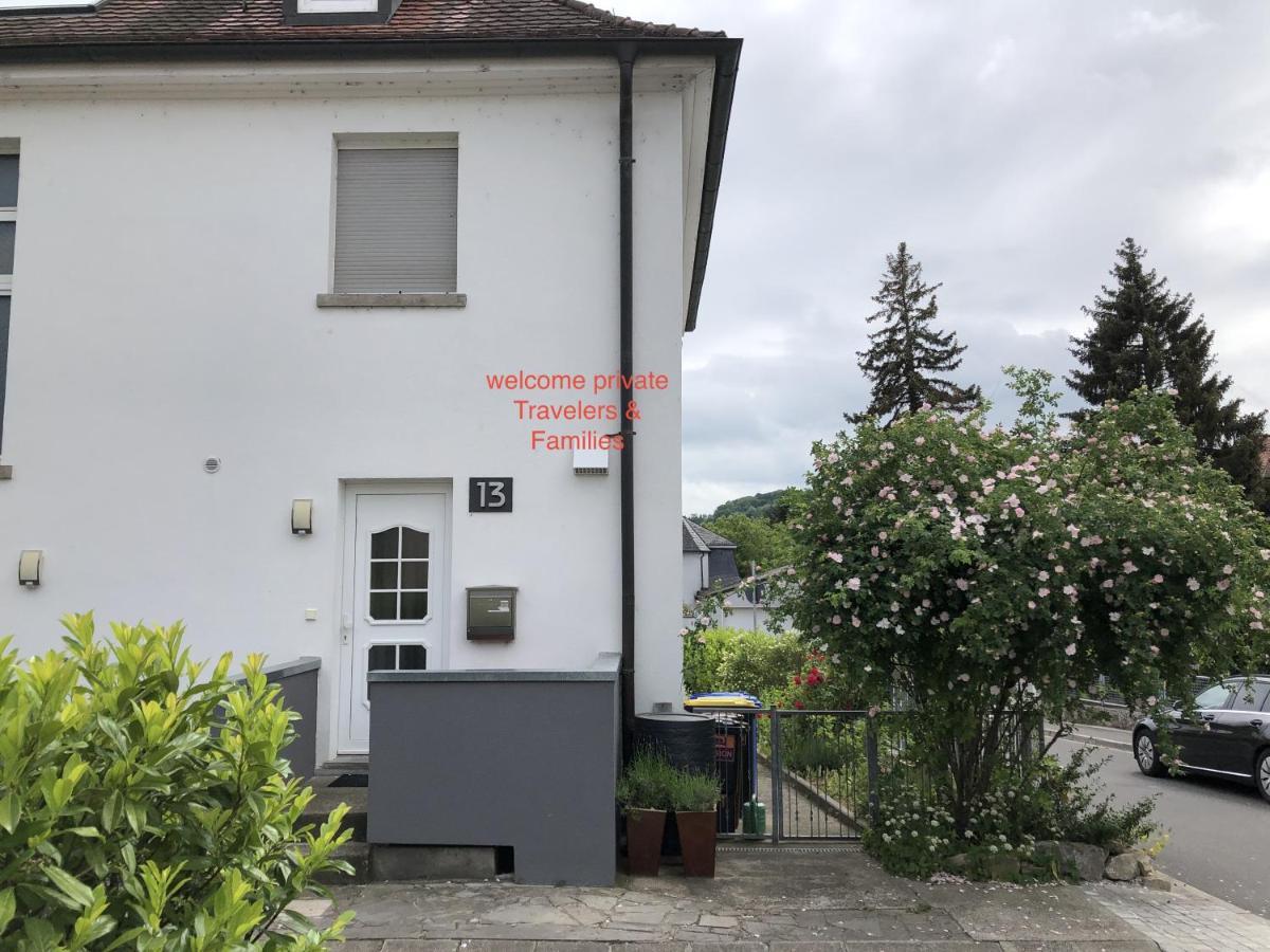 Altstadt Naehe 7 Min Fussweg Ueber Alte Maibruecke Zu Pension Mit Balkon & Garten, Ideal For Long Stay, Relocation Ochsenfurt Exterior foto