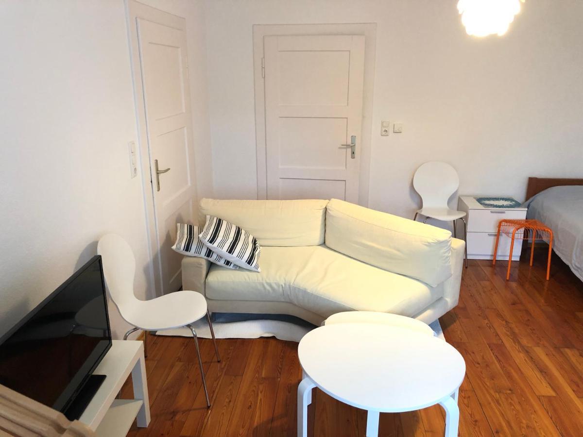 Altstadt Naehe 7 Min Fussweg Ueber Alte Maibruecke Zu Pension Mit Balkon & Garten, Ideal For Long Stay, Relocation Ochsenfurt Exterior foto